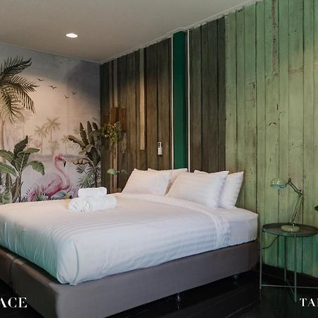 Tang House Hostel Bangkok Bagian luar foto