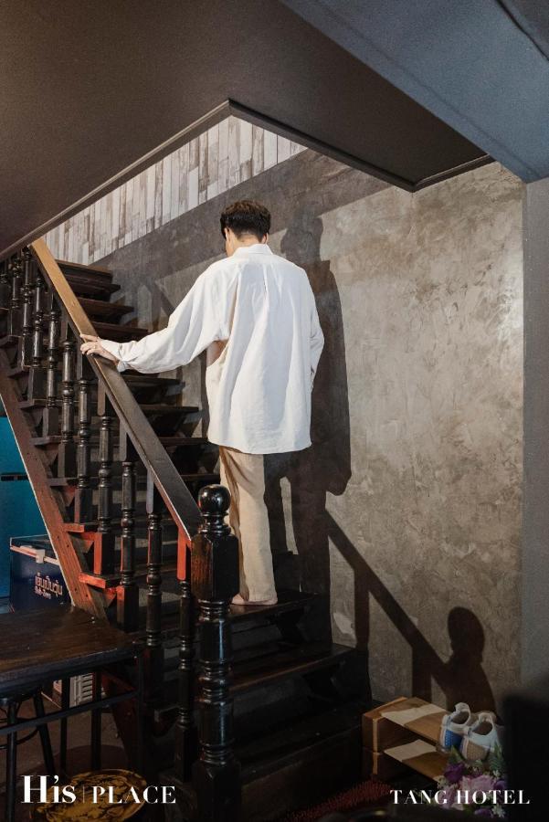 Tang House Hostel Bangkok Bagian luar foto